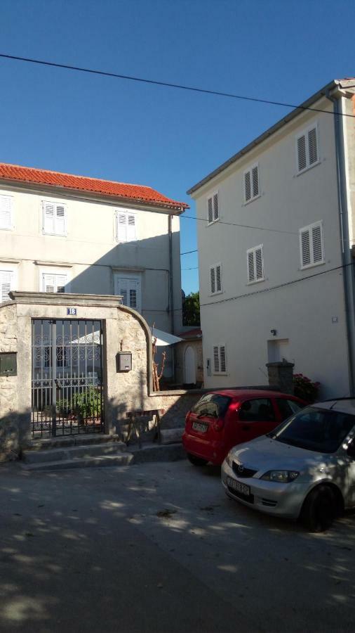 Apartmani Filip Zadar Diklo Ngoại thất bức ảnh